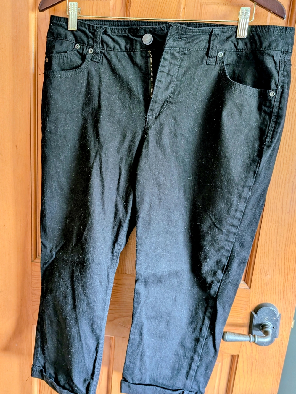 Black Women's Capri Pants
